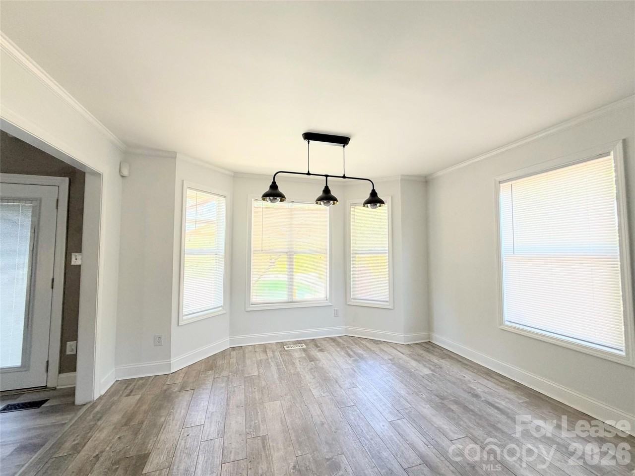 212 Northchase Dr - Photo 6 of 19
