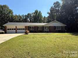 featured image of 8806 Crestwood Dr
