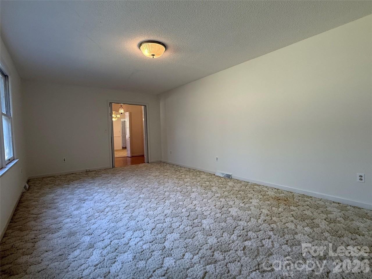 8806 Crestwood Dr - Photo 7 of 42