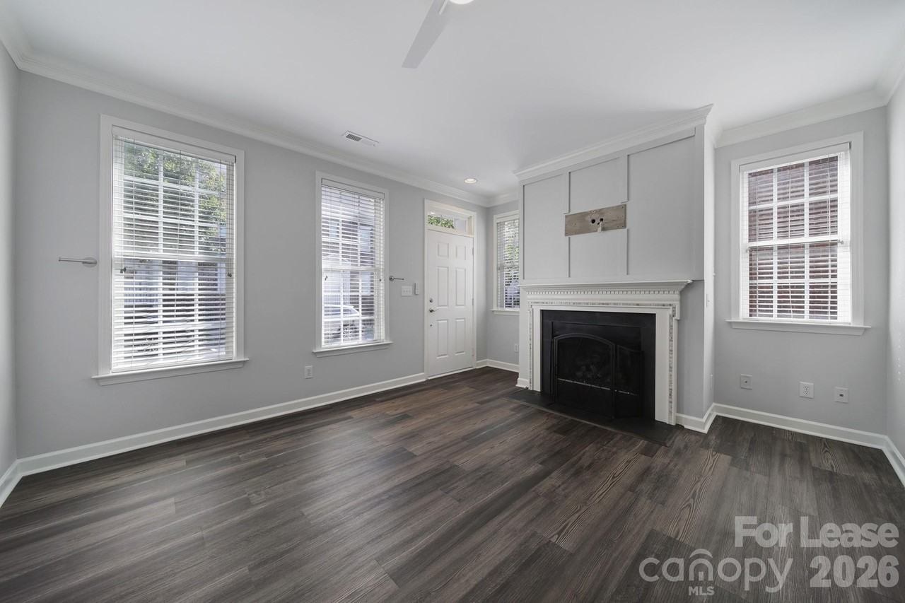 635 Old Meeting Way - Photo 4 of 30