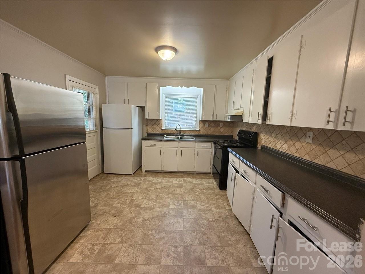 4709 Morgan St - Photo 5 of 17