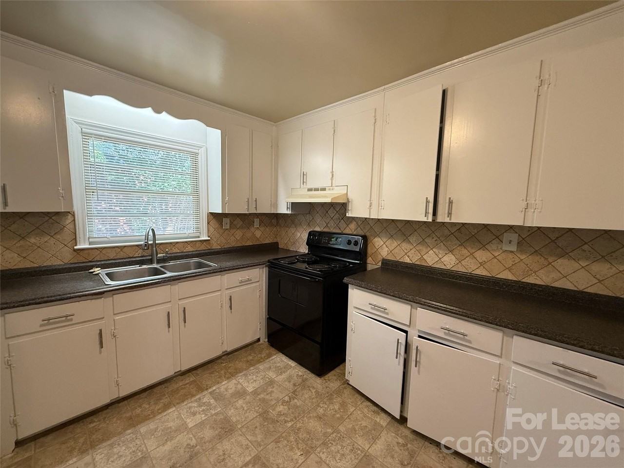 4709 Morgan St - Photo 6 of 17