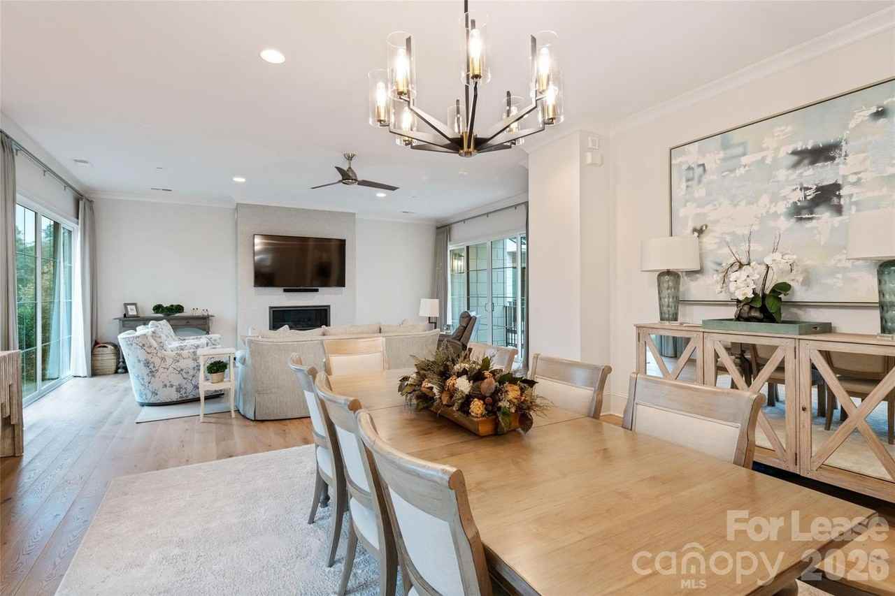 1708 Lombardy Cir #D - Photo 5 of 27