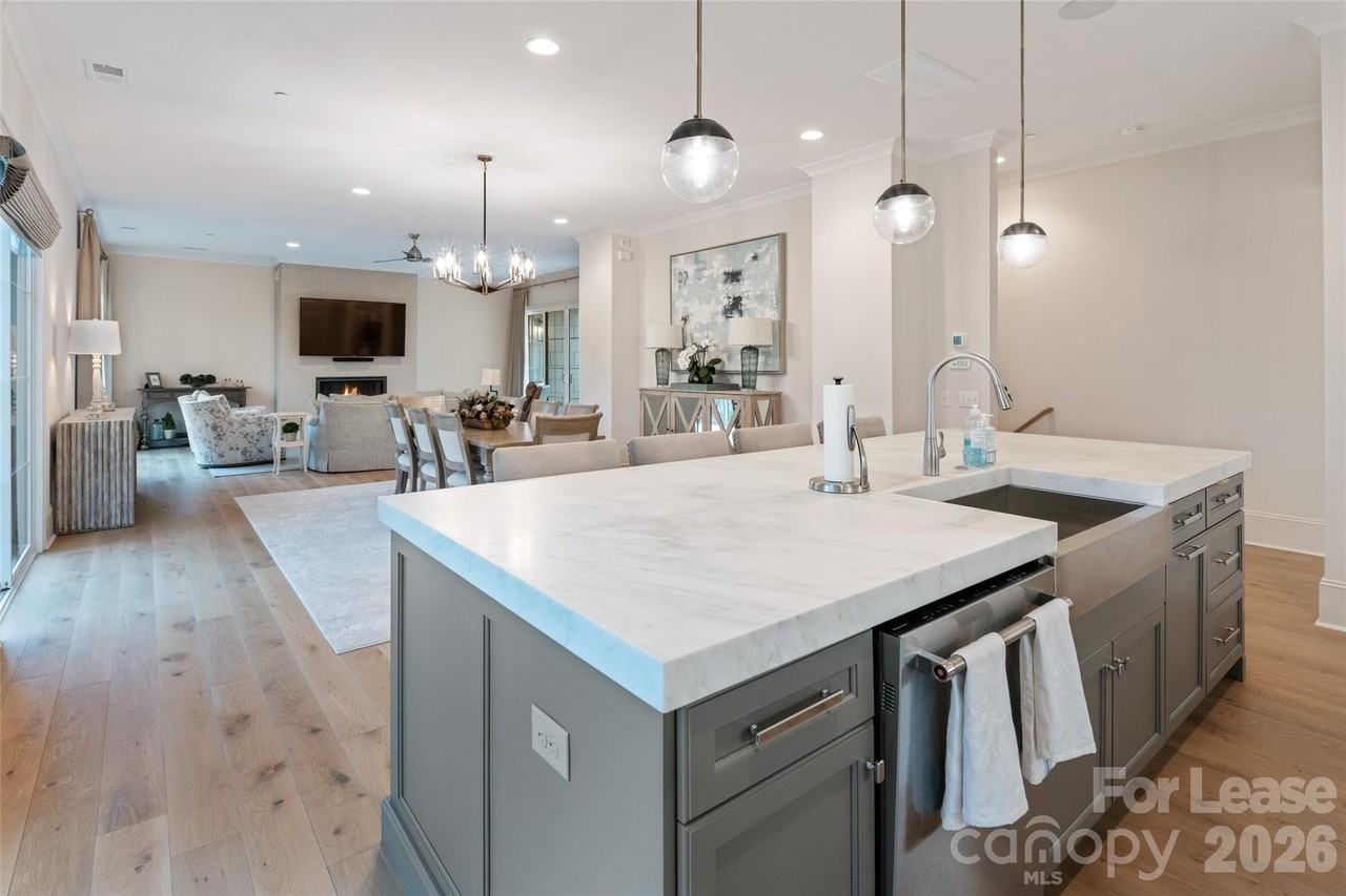 1708 Lombardy Cir #D - Photo 6 of 27