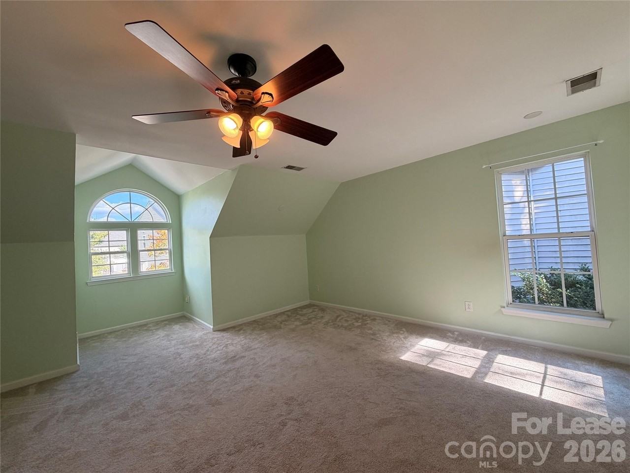 11911 Royal Castle Ct - Photo 7 of 17