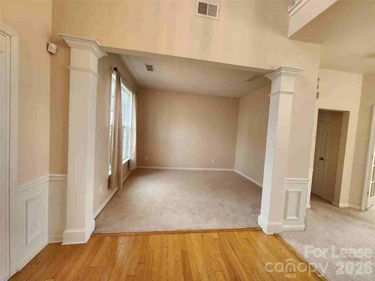 9618 Chanson Pl - Photo 4 of 21