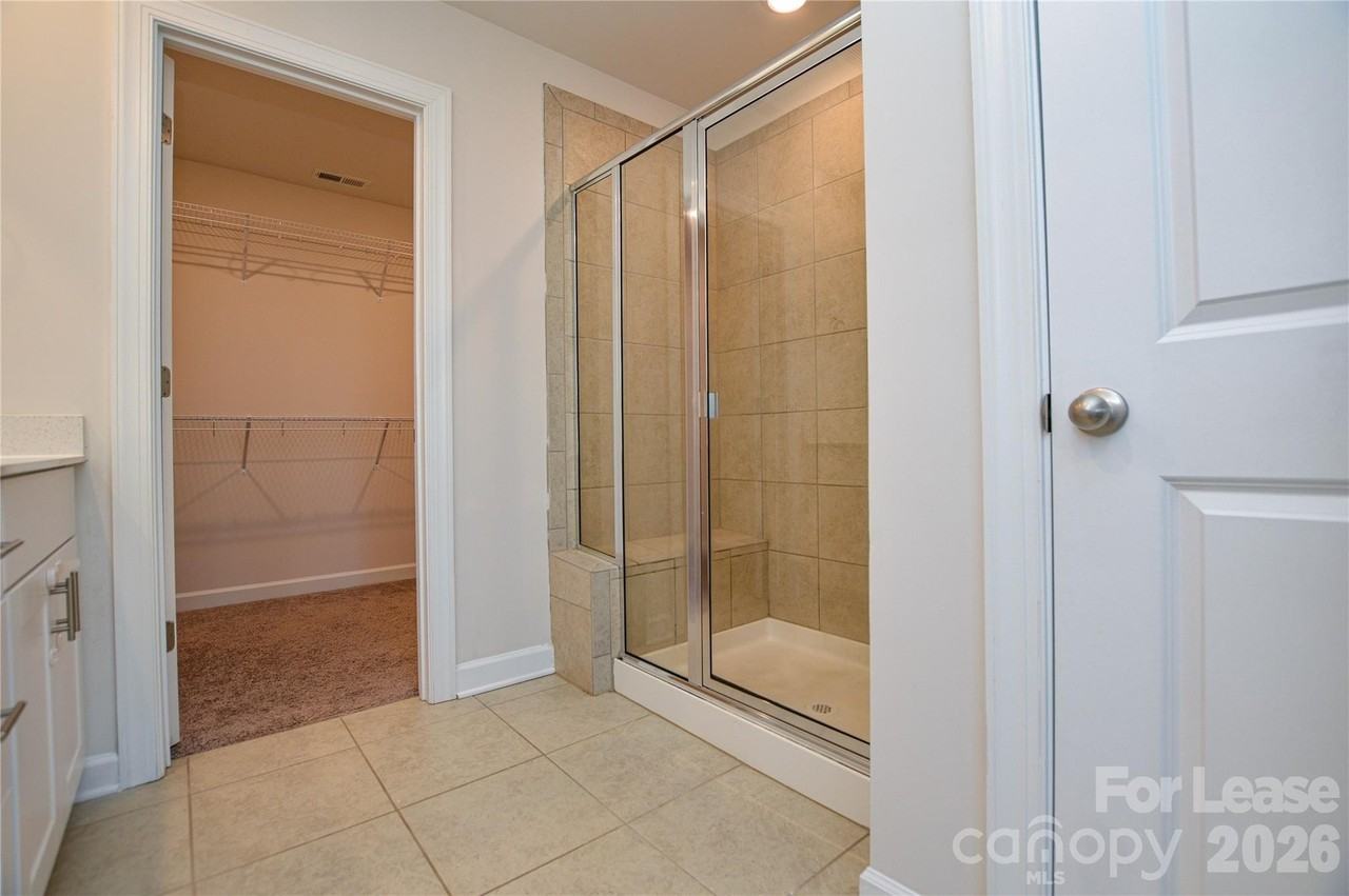 3215 Lisburn St - Photo 5 of 28