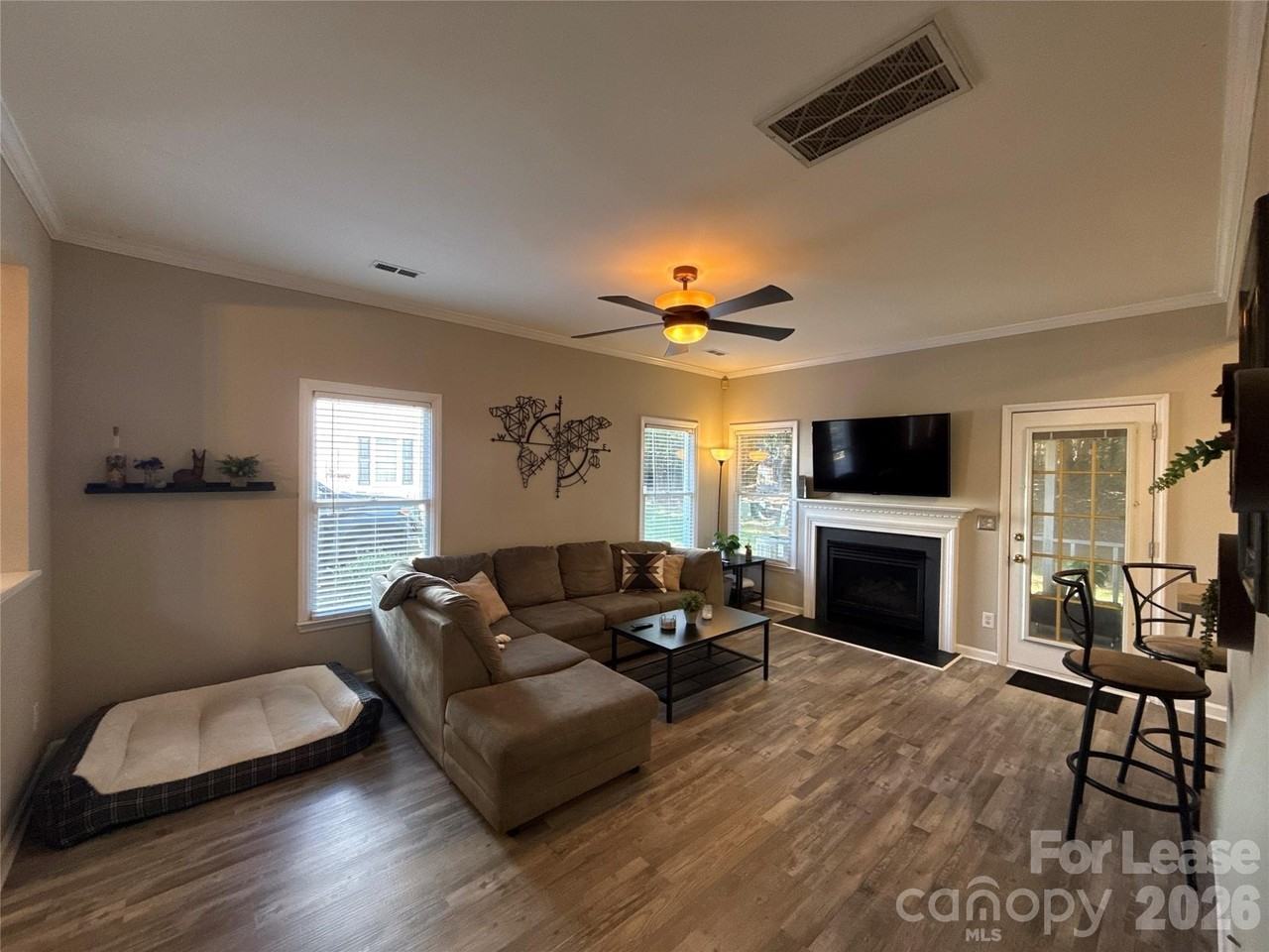 4715 Morning Dew Ct - Photo 4 of 48