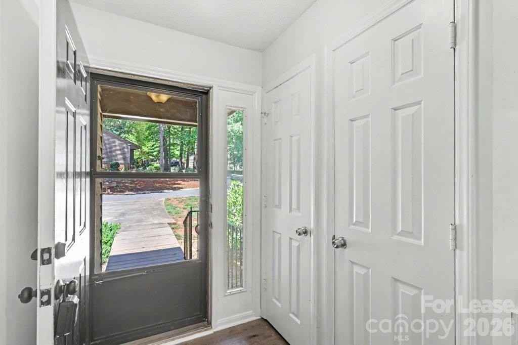 988 Cranberry Cir #54C - Photo 3 of 25