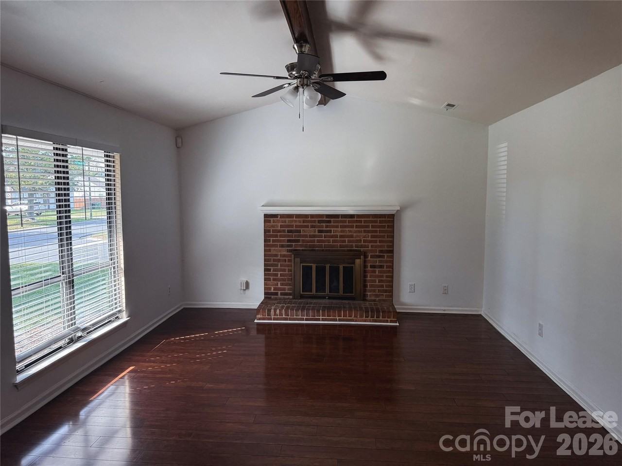 11222 Treebark Dr - Photo 3 of 15