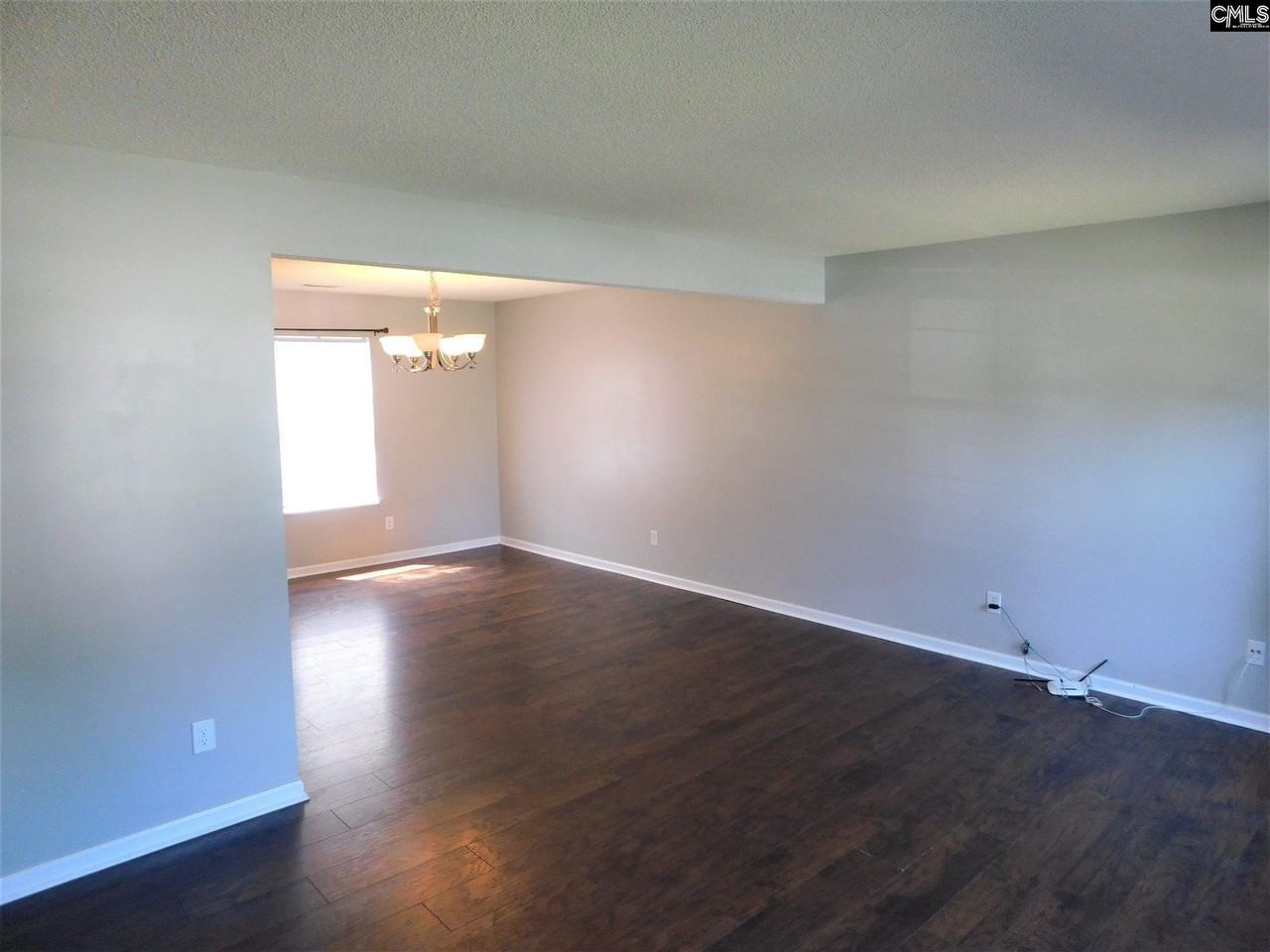 156 Saddleridge Rd - Photo 4 of 23