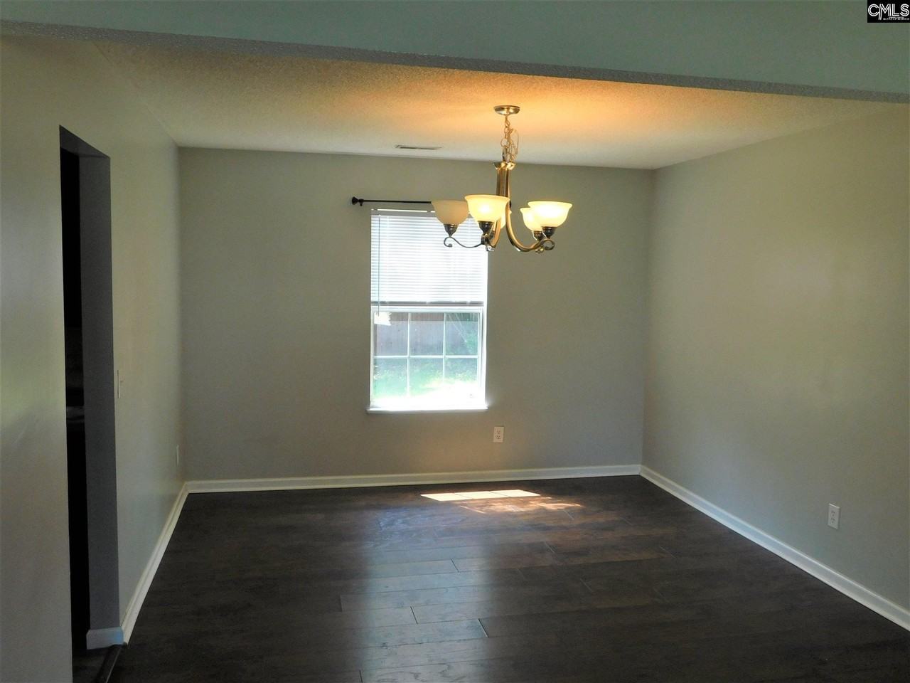 156 Saddleridge Rd - Photo 5 of 23