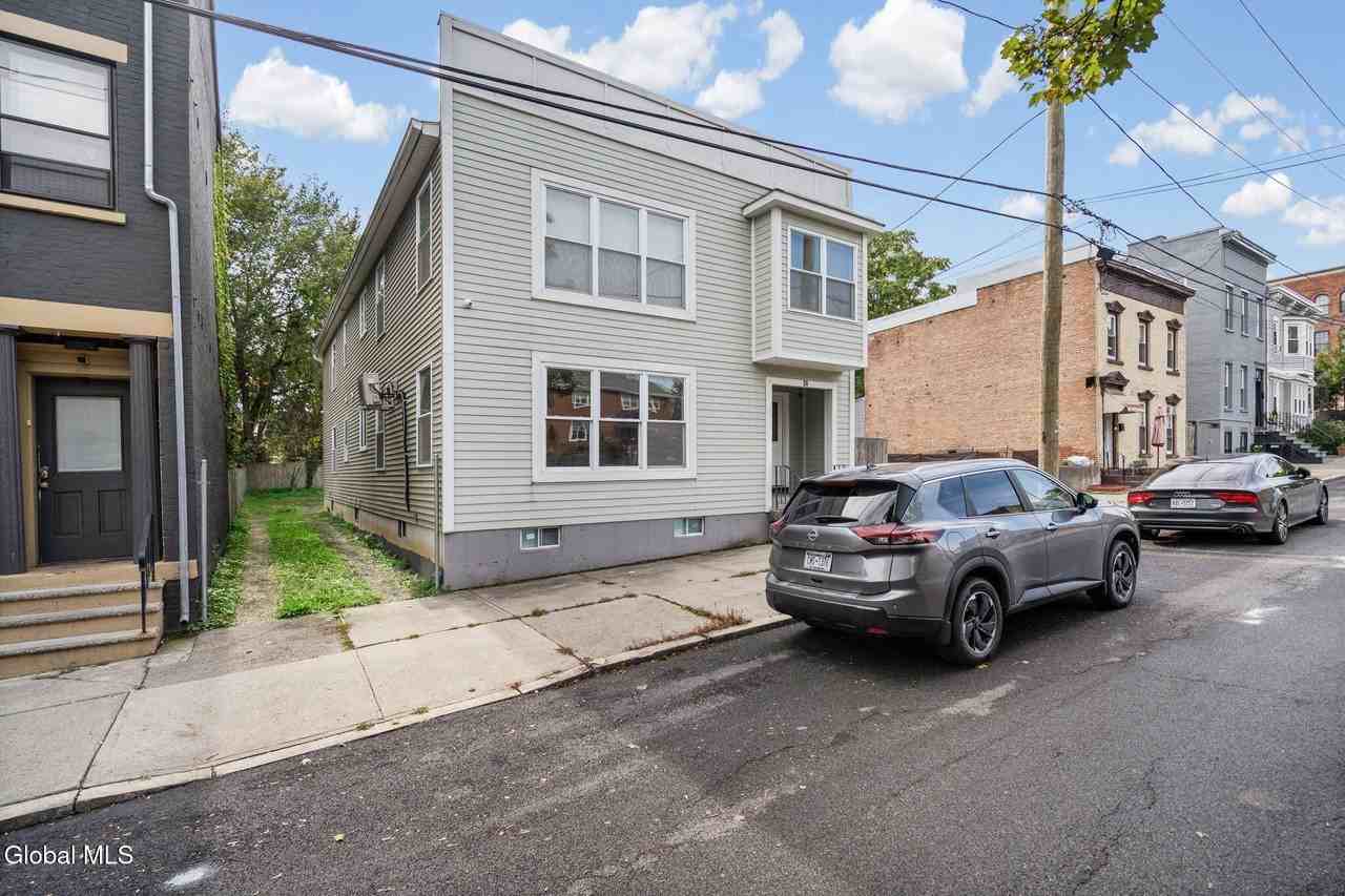 36 2nd St #1 - Photo 2 of 22