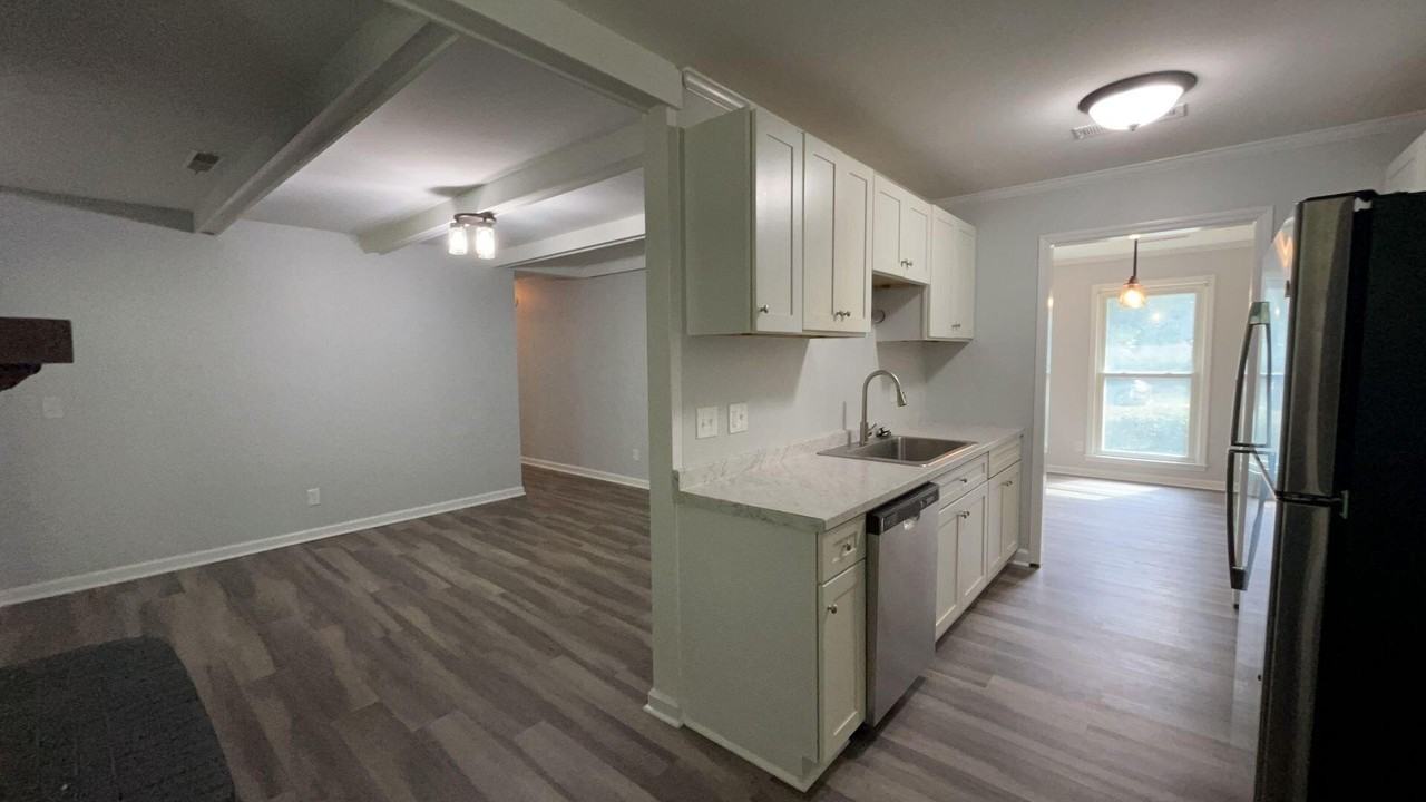226 Loblolly Cir - Photo 7 of 18