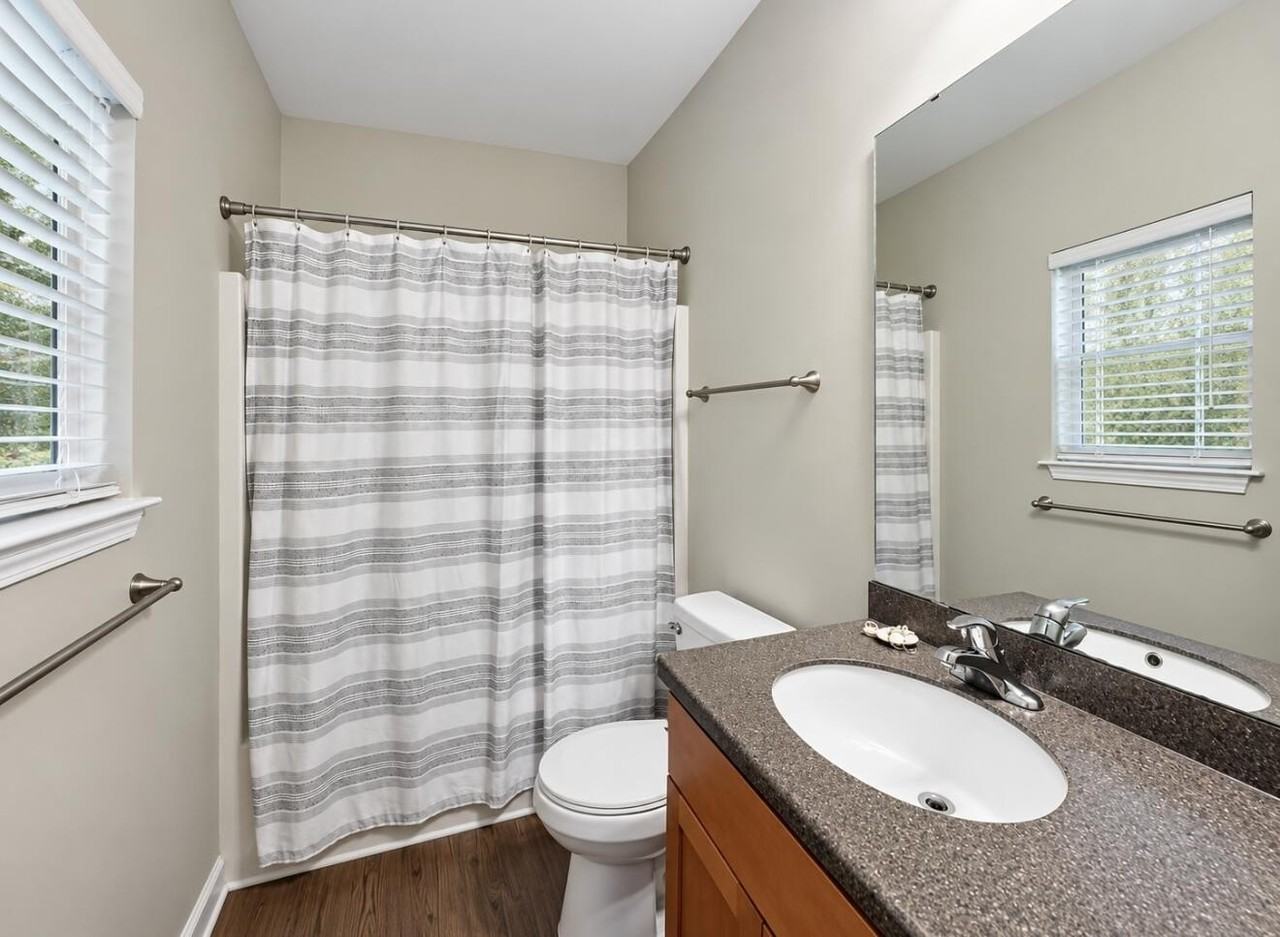 1731 E Avalon Cir - Photo 6 of 11