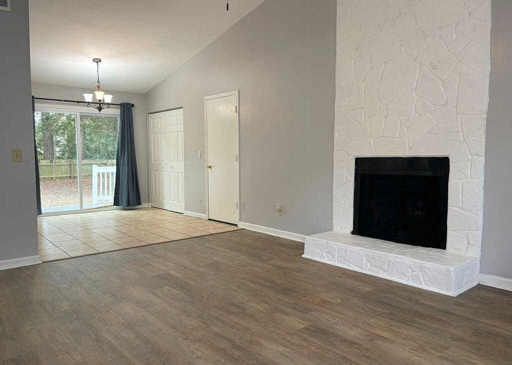 204 Bridgecreek Dr - Photo 3 of 22
