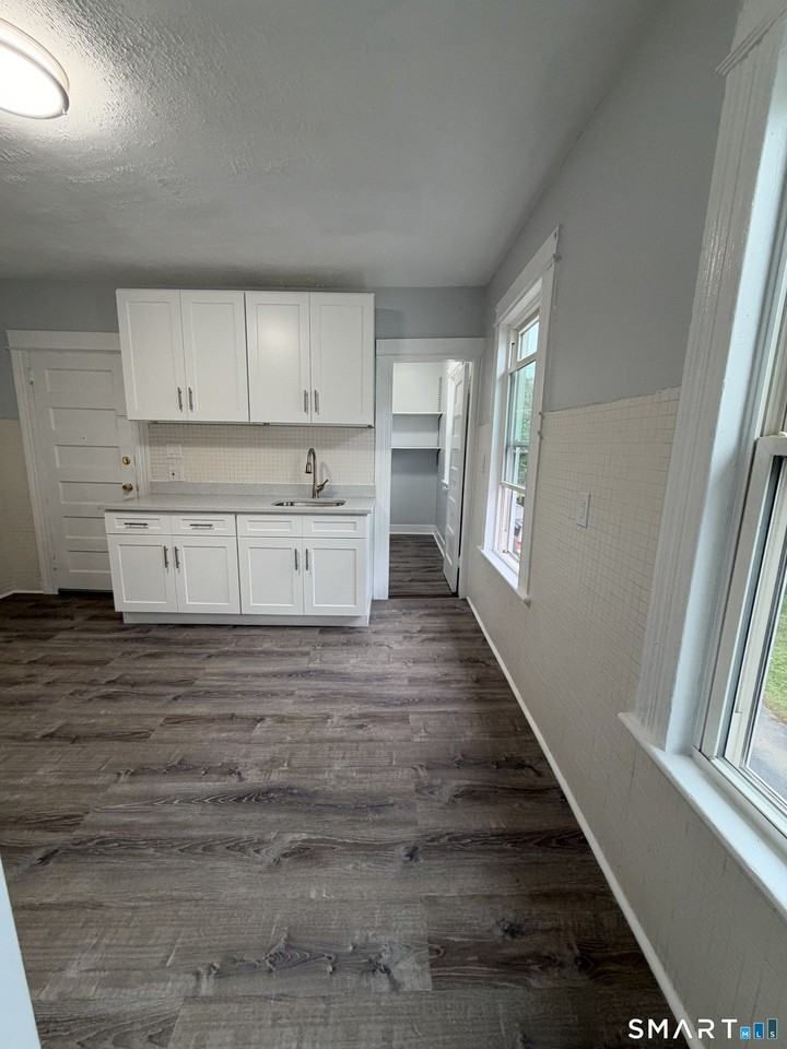 319 Maplewood Ave #2 - Photo 5 of 13