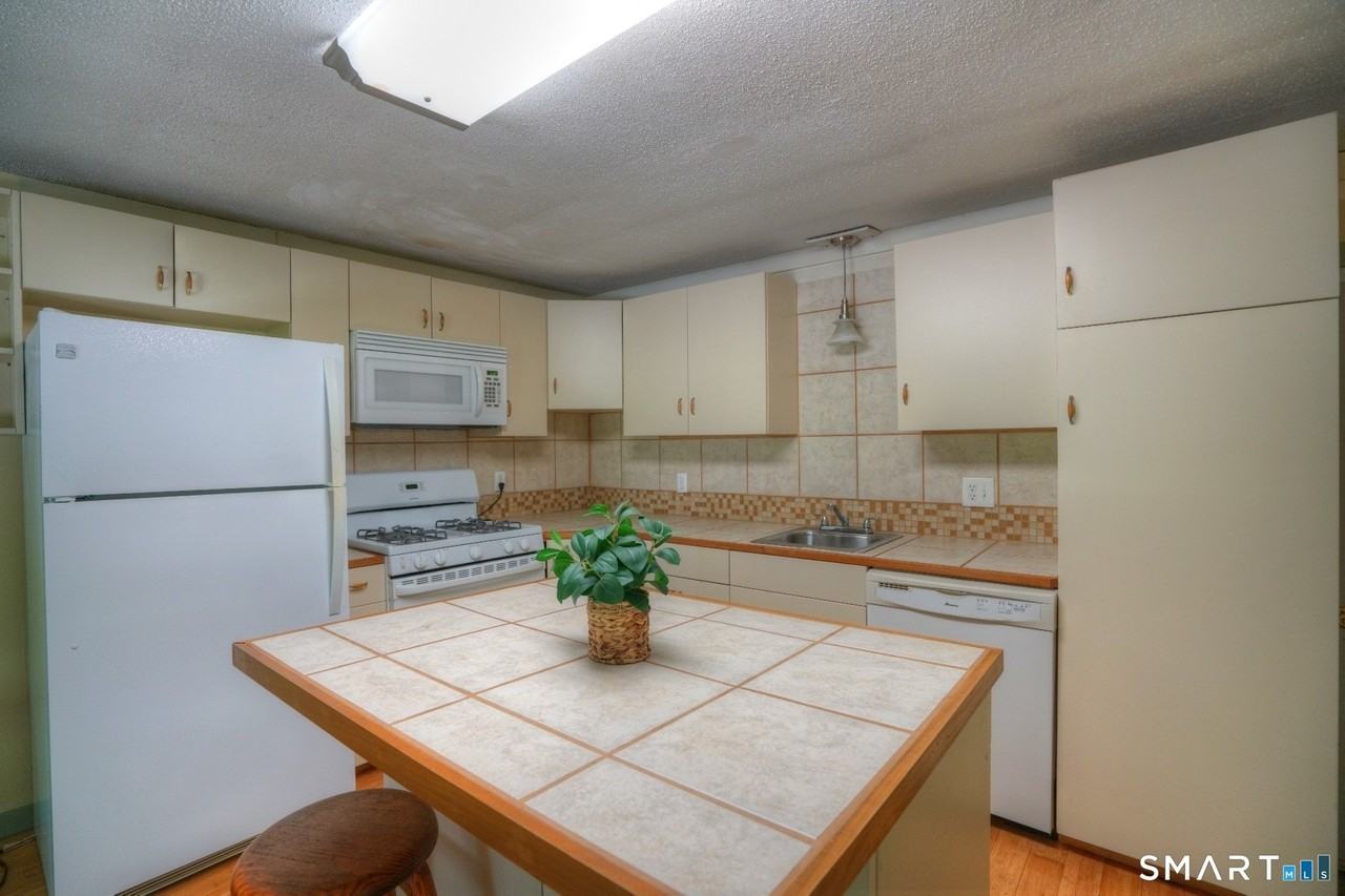 171 Clarks Falls Rd #B - Photo 4 of 13