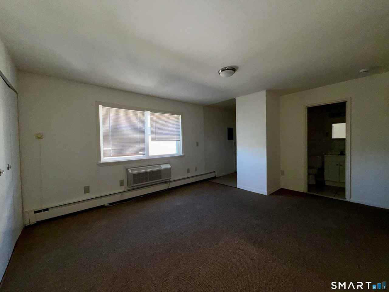 155 Wayne St #18 - Photo 3 of 6