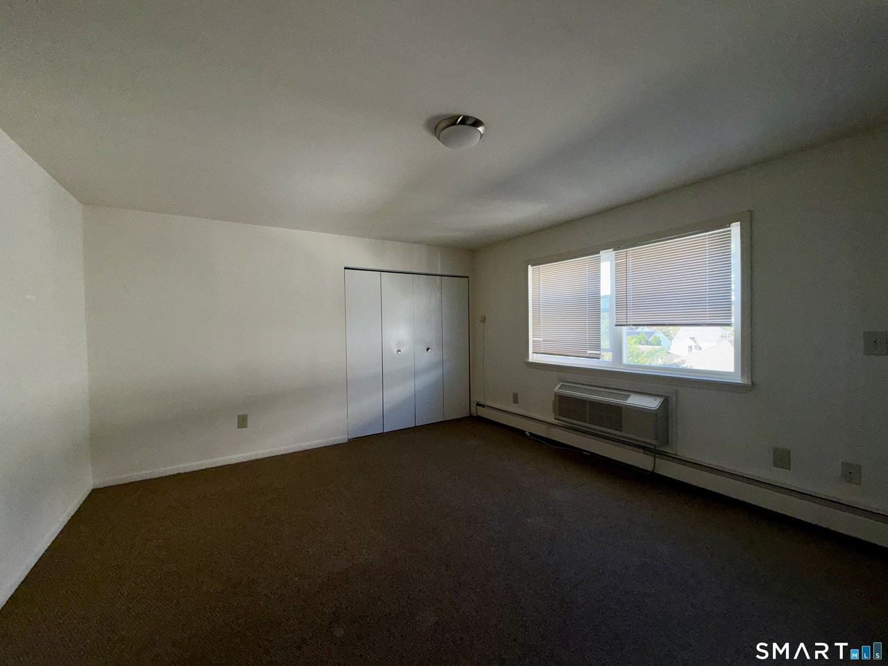 155 Wayne St #18 - Photo 4 of 6