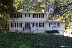 featured image of 21 Saddle Ridge Dr