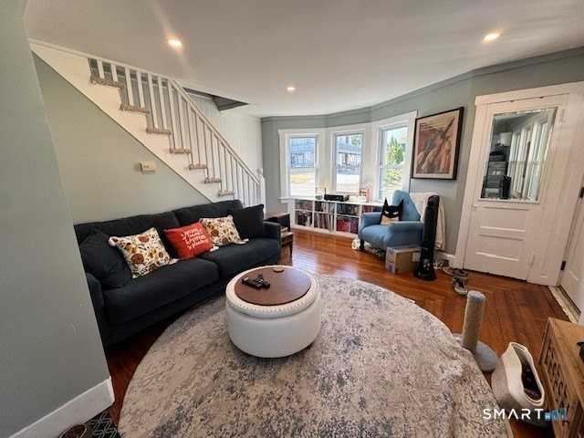 501 Ocean Ave - Photo 7 of 21