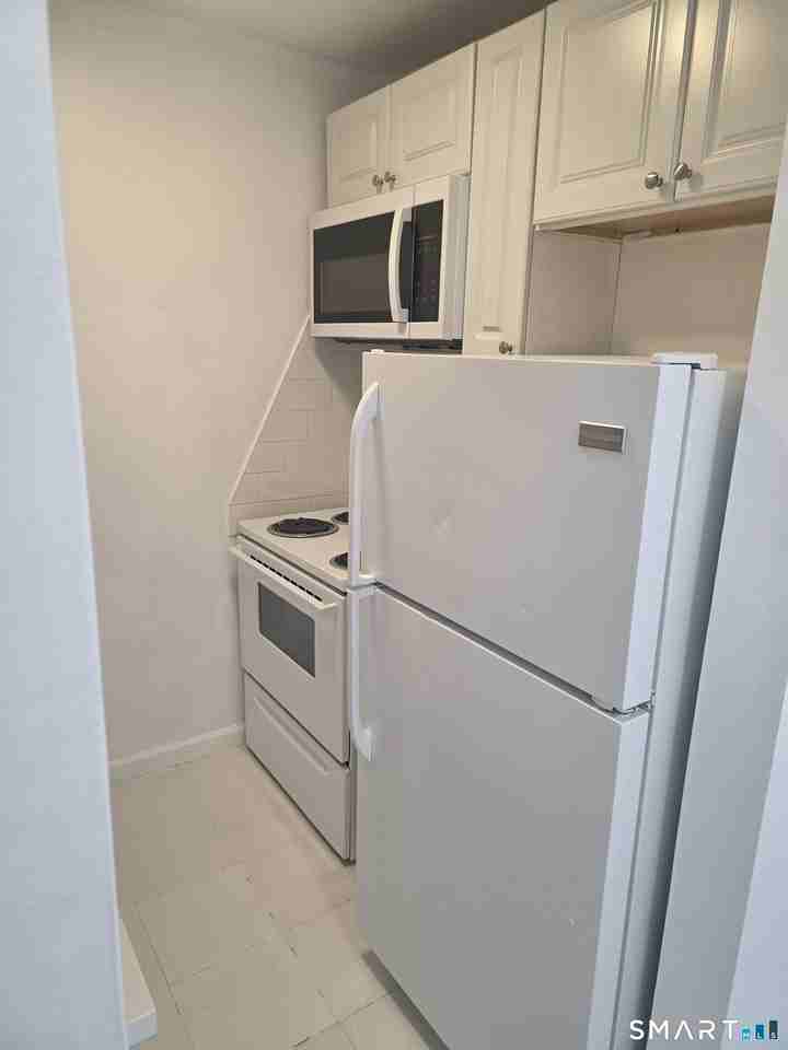 345 Benham Ave #C7 - Photo 4 of 10