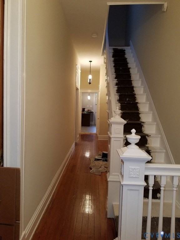 416 Strawberry St - Photo 3 of 27