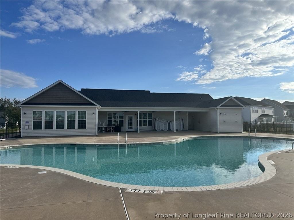 143 Cromwell Ct - Photo 3 of 32