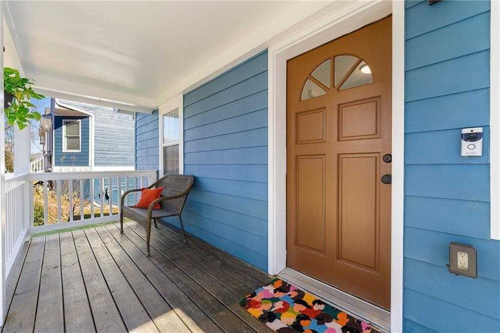 954 Fern Ave Se - Photo 2 of 20