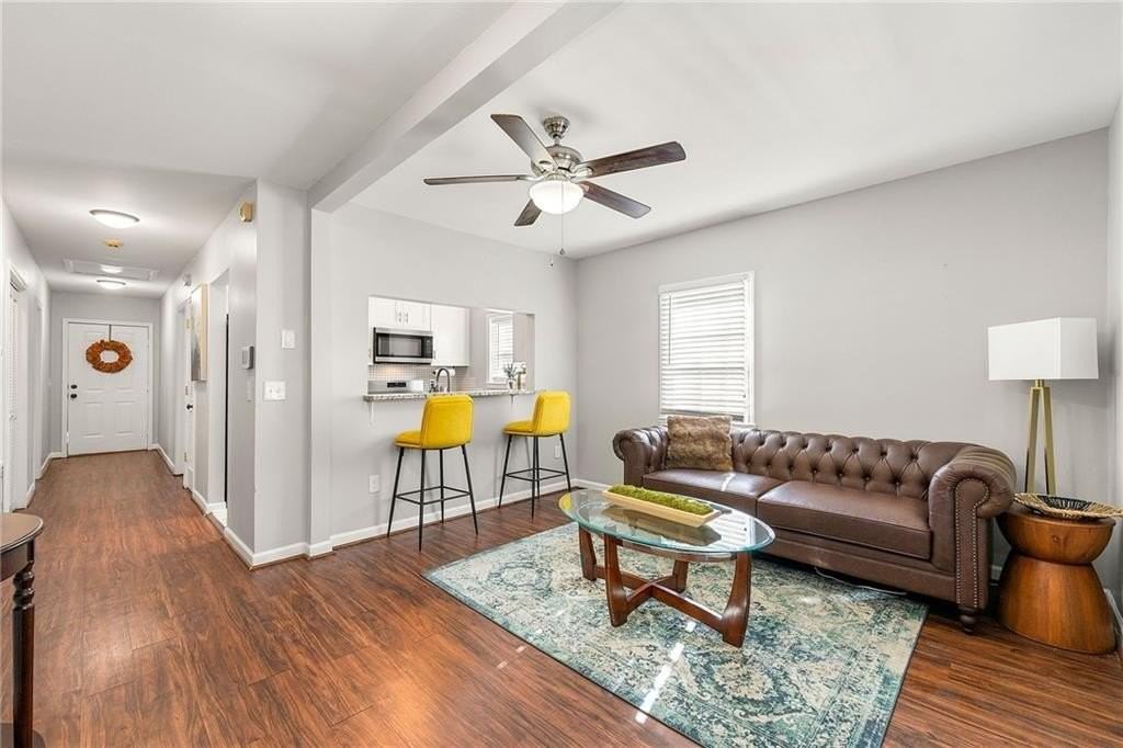954 Fern Ave Se - Photo 4 of 20