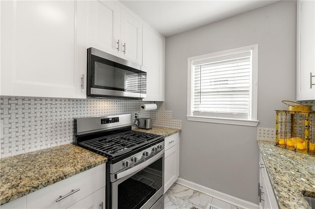 954 Fern Ave Se - Photo 7 of 20