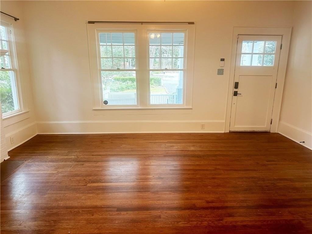 3088 Dunn St Se - Photo 3 of 15