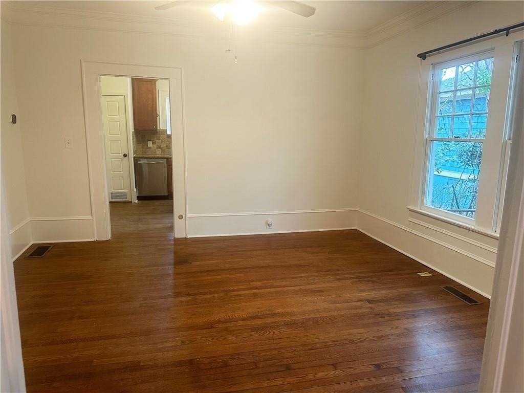 3088 Dunn St Se - Photo 7 of 15
