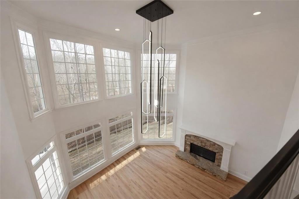 1430 Hillcrest Hts - Photo 4 of 38
