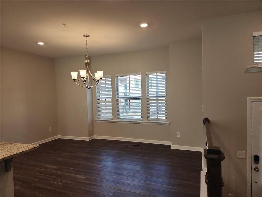 327 Commons Ave - Photo 3 of 45