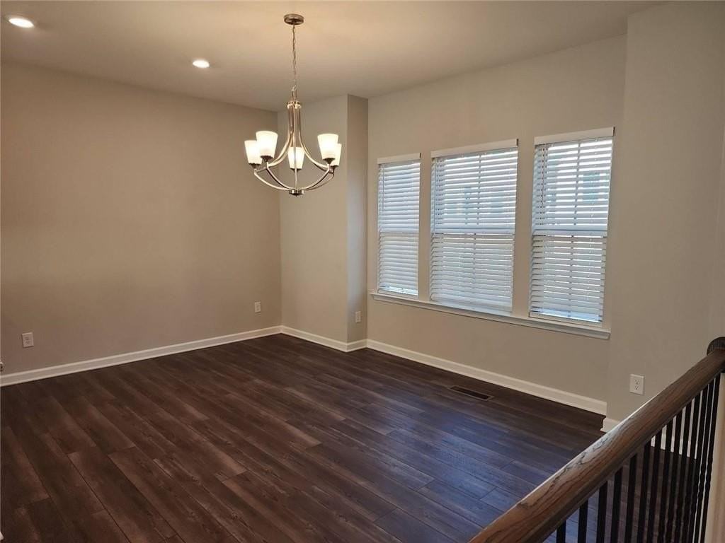 327 Commons Ave - Photo 4 of 45