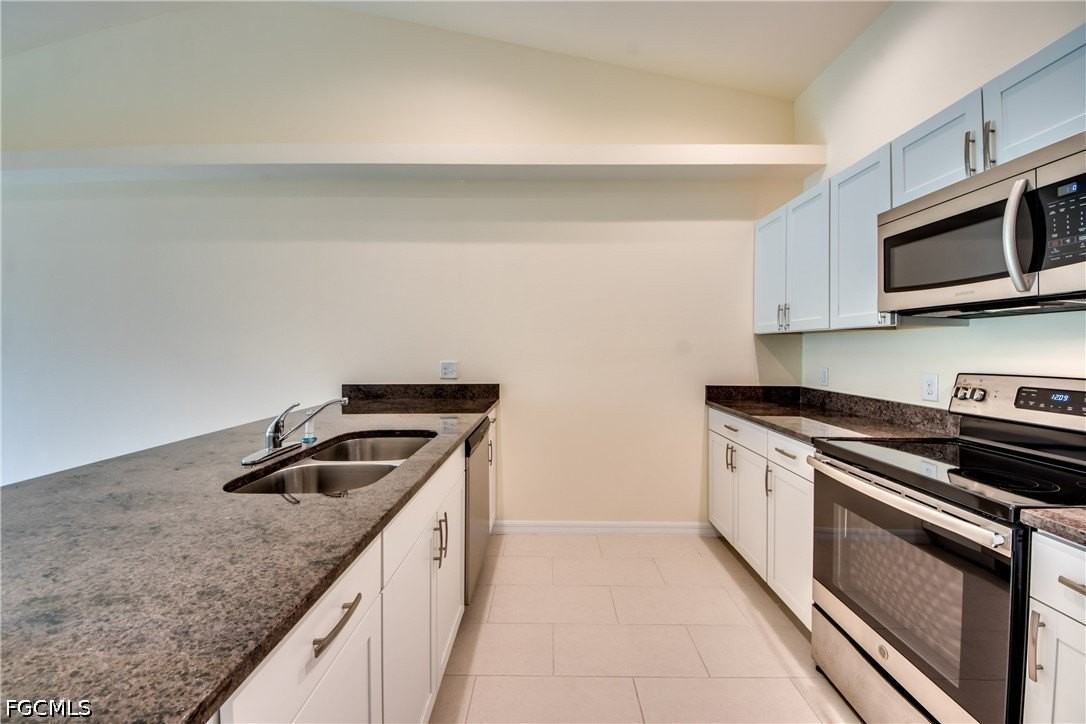 1635 Sw 33rd St - Photo 5 of 22