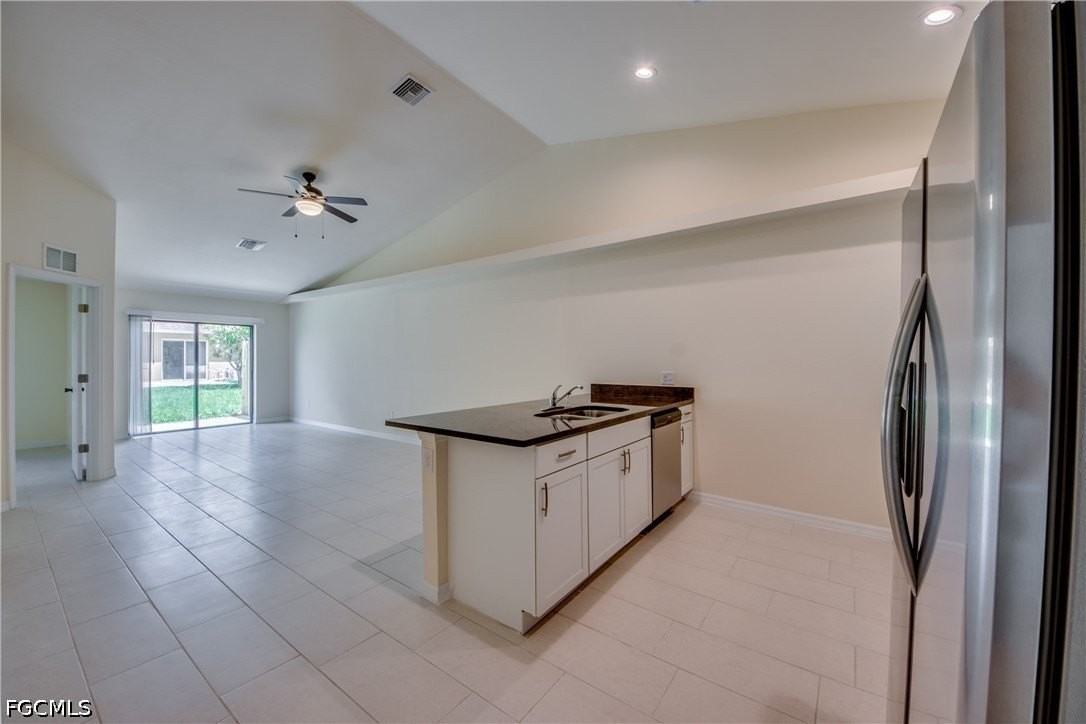 1635 Sw 33rd St - Photo 6 of 22
