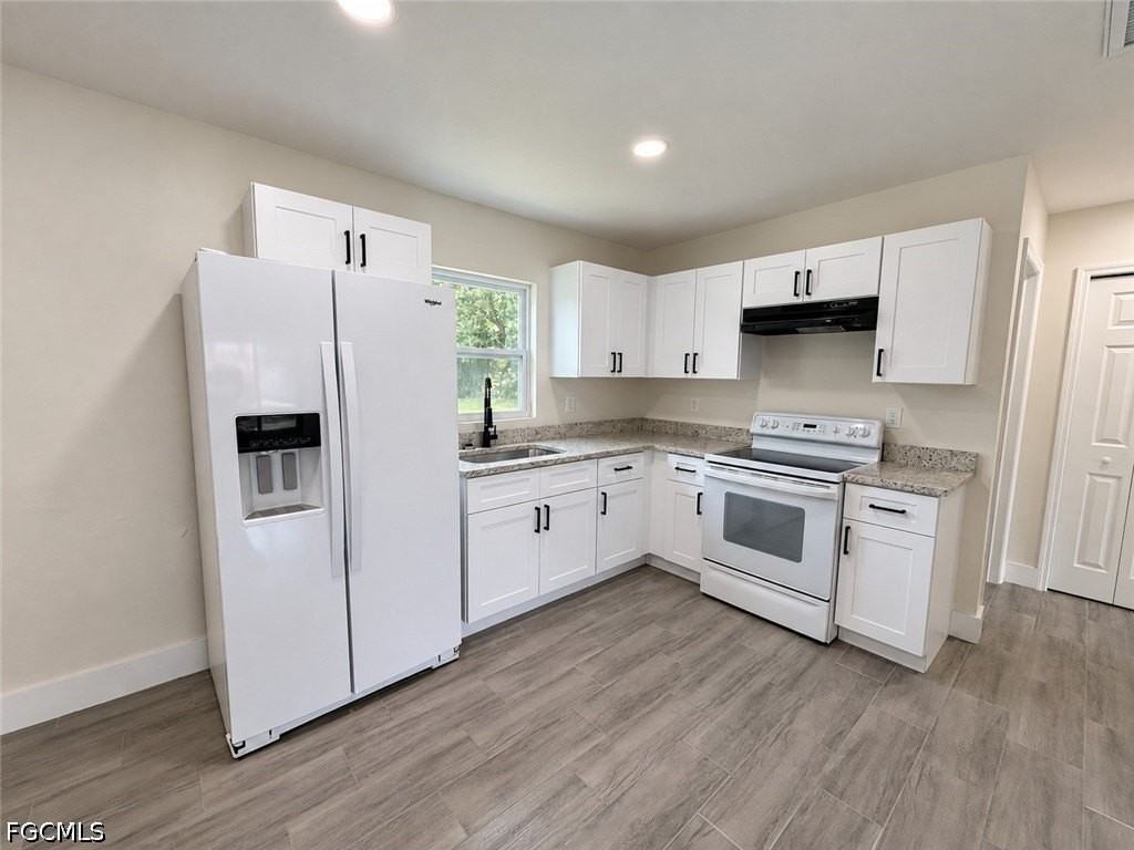 579 Wood Ave - Photo 5 of 13