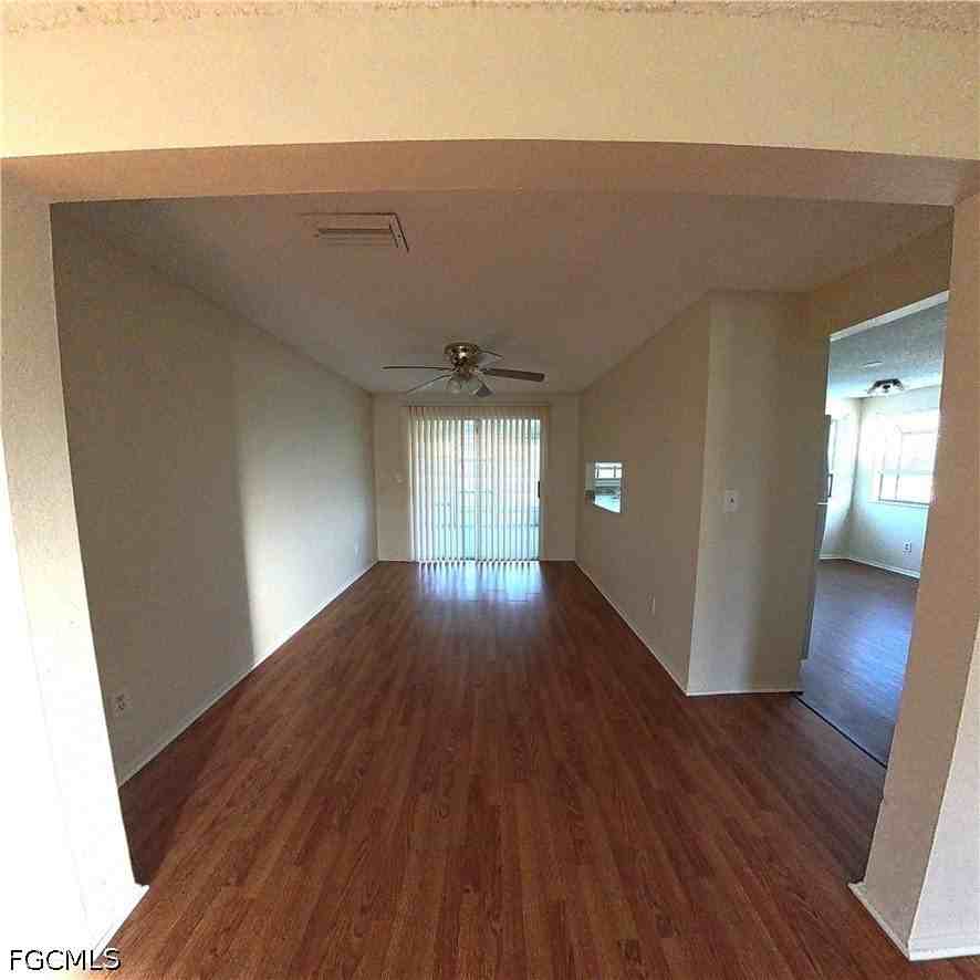 10650 Jacatree Ct - Photo 4 of 20