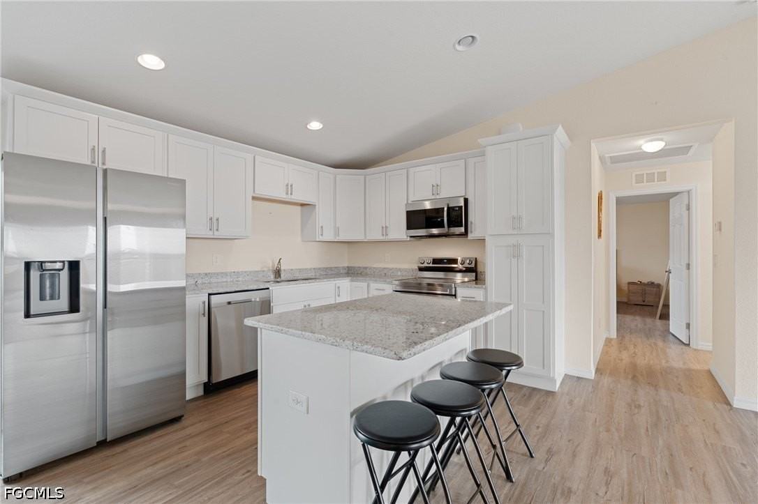 7023 Tide Cir - Photo 5 of 21