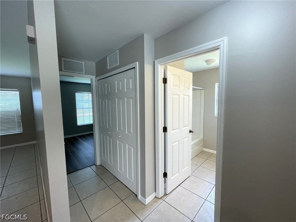2836 Nw 21st Pl - Photo 5 of 24