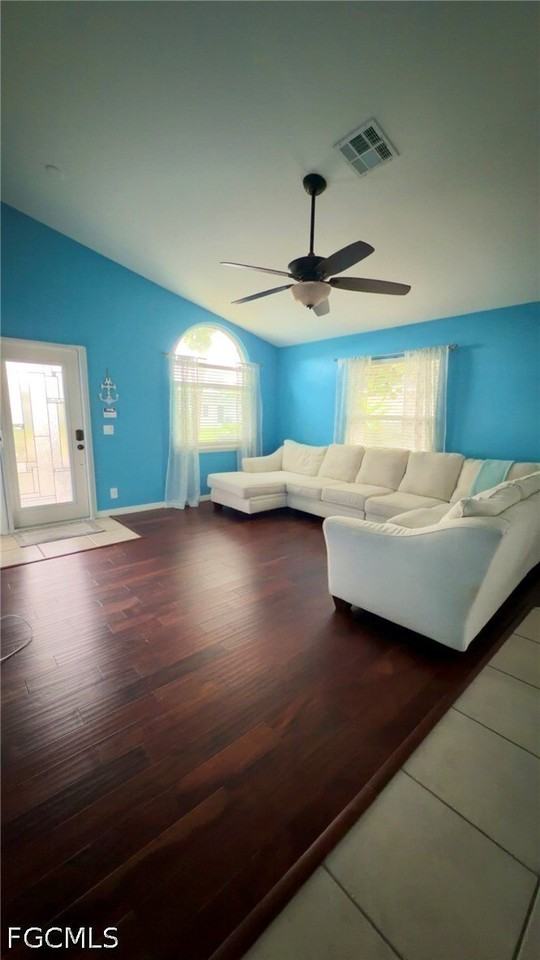 11652 Pawley Ave - Photo 6 of 50