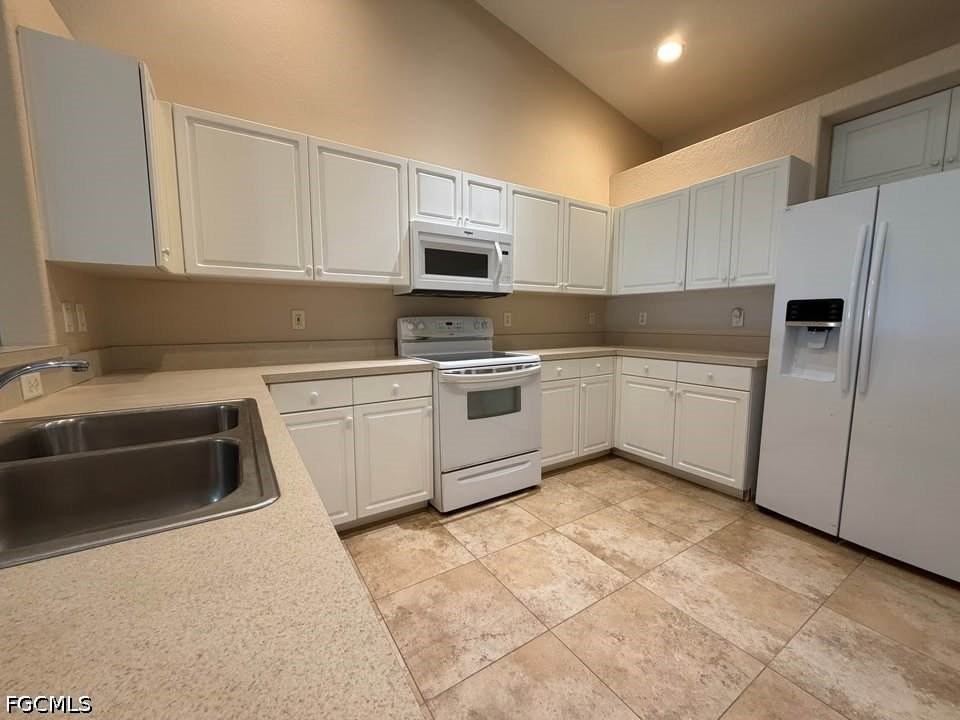 1231 Se 6th Ter - Photo 3 of 10