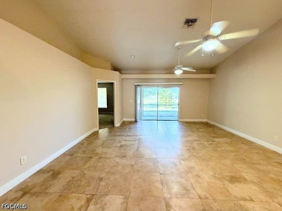 1231 Se 6th Ter - Photo 4 of 10