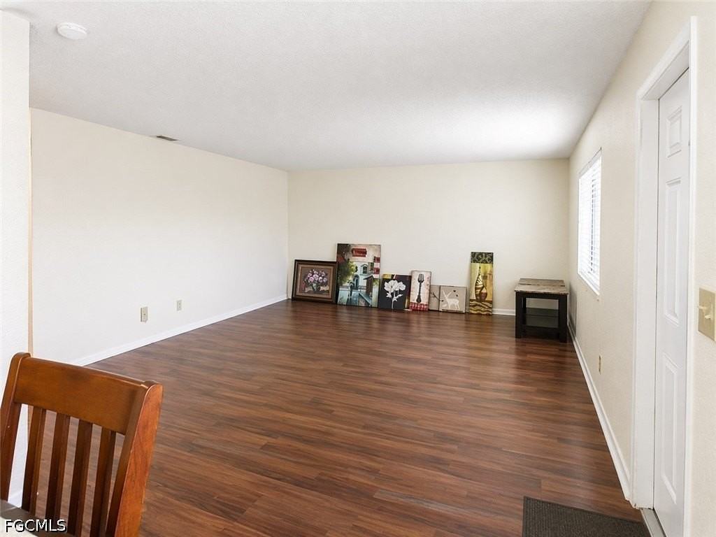 4615 Bayshore Dr #E8 - Photo 3 of 11