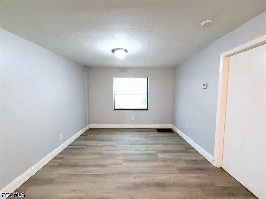 2117 Mitchell Ct #F - Photo 6 of 21
