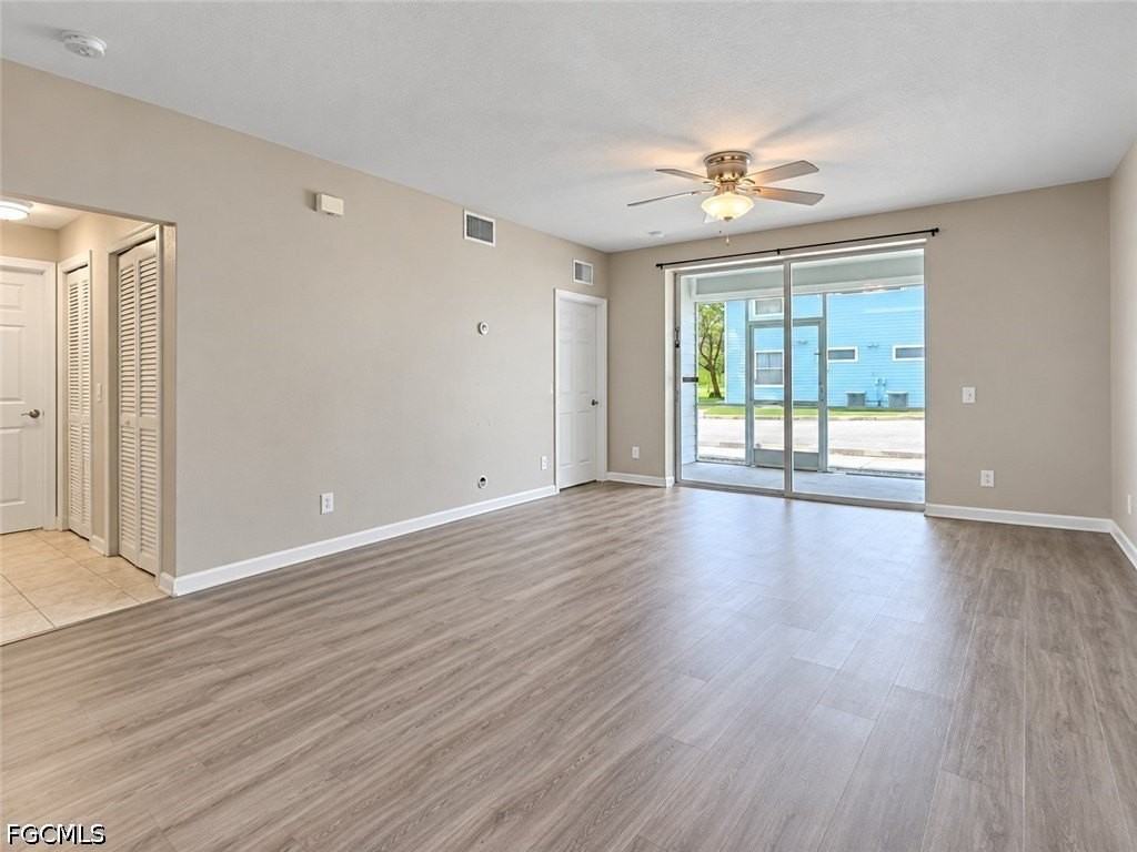 1080 Hancock Creek South Blvd #102 - Photo 5 of 17