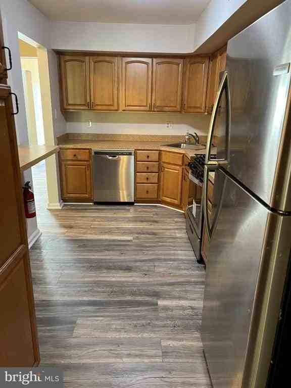 208 Allens Ln - Photo 5 of 11